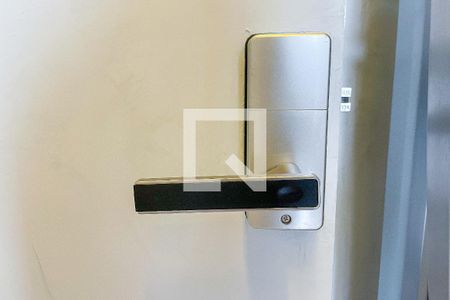 Studio para alugar com 28m², 1 quarto e sem vaga Studio para alugar com 28m², 1 quarto e sem vagaFechadura