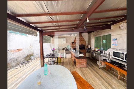 Casa à venda com 300m², 3 quartos e 2 vagasÁrea de Lazer