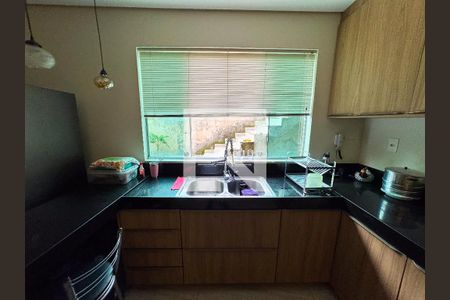 Casa à venda com 300m², 3 quartos e 2 vagasCozinha