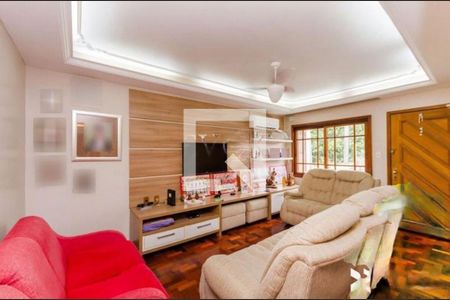 Casa à venda com 4 quartos, 245m² em Jardim Itu, Porto Alegre