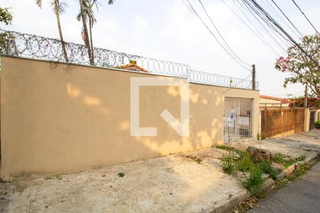 Casa para alugar com 180m², 3 quartos e 4 vagasFachada