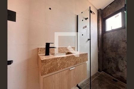 Casa à venda com 130m², 2 quartos e 4 vagas Casa à venda com 130m², 2 quartos e 4 vagasBanheiro da Suíte 1