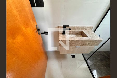 Casa à venda com 130m², 2 quartos e 4 vagas Casa à venda com 130m², 2 quartos e 4 vagasBanheiro da Suíte 1