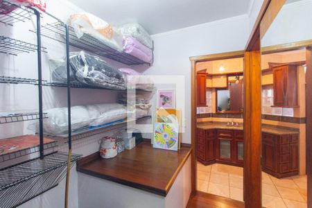 Casa à venda com 275m², 4 quartos e 3 vagasCloset da suíte