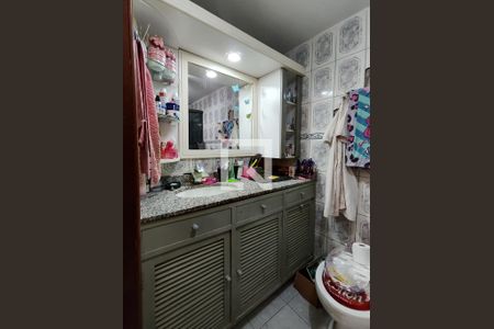 Apartamento à venda com 127m², 3 quartos e 2 vagasBanheiro da Suíte