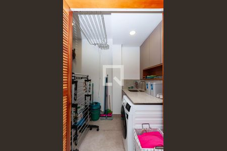 Apartamento à venda com 100m², 2 quartos e 1 vagaÁrea de Serviço