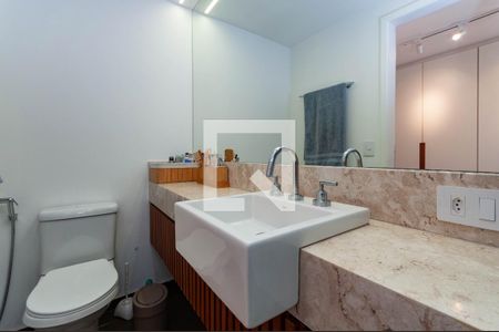 Apartamento à venda com 100m², 2 quartos e 1 vagaBanheiro do quarto 1 Suíte