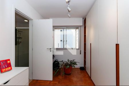 Apartamento à venda com 100m², 2 quartos e 1 vagaCloset Quarto 1 Suíte