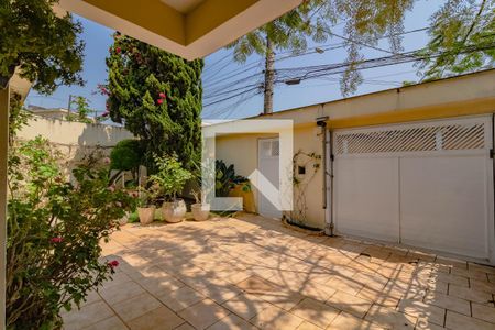 Casa à venda com 594m², 3 quartos e 8 vagasFachada