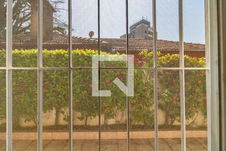 Casa à venda com 594m², 3 quartos e 8 vagasVista