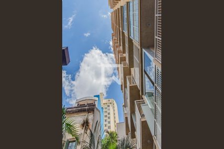 Studio à venda com 27m², 1 quarto e sem vaga Studio à venda com 27m², 1 quarto e sem vagaFachada do Prédio