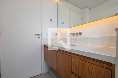 Apartamento para alugar com 84m², 1 quarto e 1 vagaSuíte - Banheiro