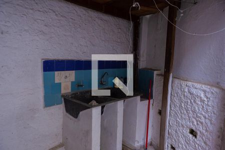 Casa à venda com 180m², 3 quartos e 1 vagaÁrea de Serviço