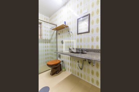 Casa à venda com 150m², 3 quartos e 2 vagasBanheiro da Suíte