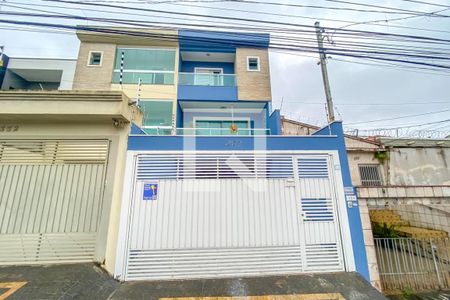 Casa para alugar com 325m², 3 quartos e 6 vagasFachada