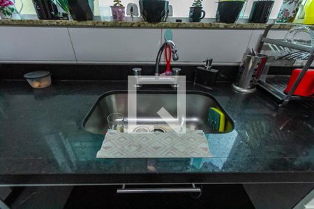 Casa para alugar com 325m², 3 quartos e 6 vagasCozinha