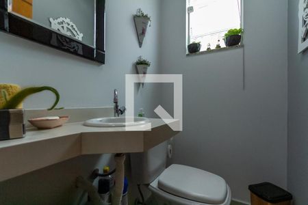 Casa para alugar com 325m², 3 quartos e 6 vagasLavabo