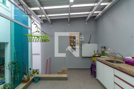 Casa para alugar com 325m², 3 quartos e 6 vagasQuintal