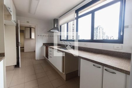 Apartamento à venda com 300m², 4 quartos e 4 vagas Apartamento à venda com 300m², 4 quartos e 4 vagasCozinha
