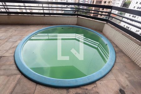 Apartamento à venda com 300m², 4 quartos e 4 vagas Apartamento à venda com 300m², 4 quartos e 4 vagasVaranda gourmet