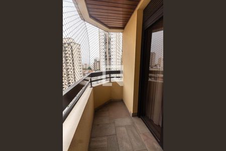Apartamento à venda com 300m², 4 quartos e 4 vagas Apartamento à venda com 300m², 4 quartos e 4 vagasVaranda Suíte 4