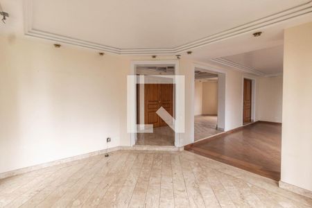 Apartamento à venda com 300m², 4 quartos e 4 vagas Apartamento à venda com 300m², 4 quartos e 4 vagasSala