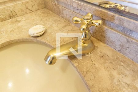 Apartamento à venda com 300m², 4 quartos e 4 vagas Apartamento à venda com 300m², 4 quartos e 4 vagasLavabo