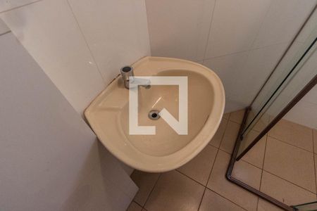 Apartamento à venda com 300m², 4 quartos e 4 vagas Apartamento à venda com 300m², 4 quartos e 4 vagasBanheiro de serviço