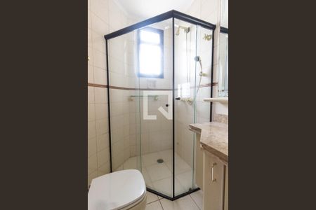 Apartamento à venda com 300m², 4 quartos e 4 vagas Apartamento à venda com 300m², 4 quartos e 4 vagasBanheiro Suíte 3