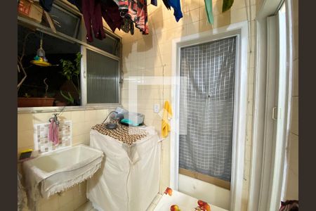 Apartamento à venda com 60m², 2 quartos e 1 vaga Apartamento à venda com 60m², 2 quartos e 1 vagaÁrea de Serviço