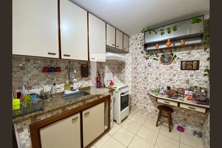 Apartamento à venda com 60m², 2 quartos e 1 vaga Apartamento à venda com 60m², 2 quartos e 1 vagaCozinha