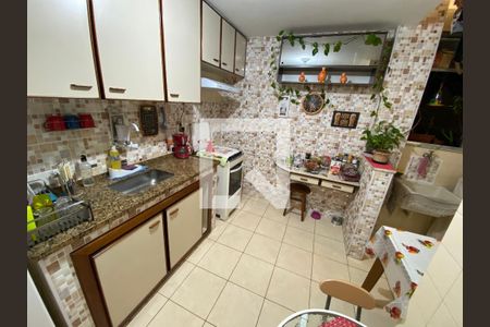 Apartamento à venda com 60m², 2 quartos e 1 vaga Apartamento à venda com 60m², 2 quartos e 1 vagaCozinha