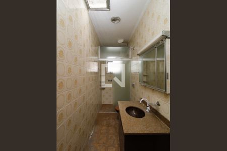 Casa à venda com 183m², 2 quartos e 1 vagaBanheiro