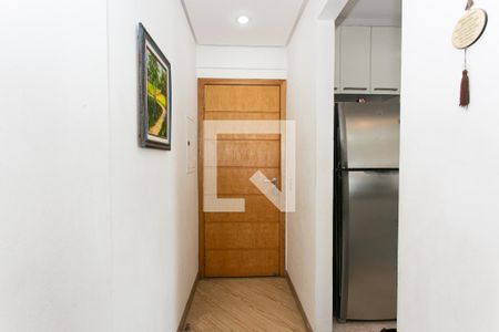 Apartamento à venda com 70m², 2 quartos e 2 vagasCorredor de Entrada