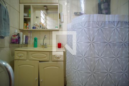 Casa à venda com 165m², 5 quartos e 4 vagasBanheiro Corredor