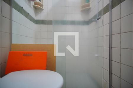 Casa à venda com 165m², 5 quartos e 4 vagasBanheiro Corredor 2