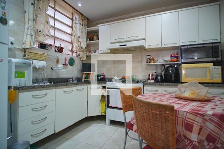 Casa à venda com 165m², 5 quartos e 4 vagasCozinha