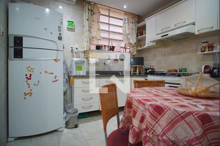 Casa à venda com 165m², 5 quartos e 4 vagasCozinha