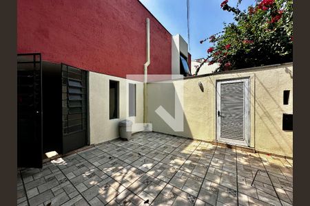 Casa à venda com 246m², 3 quartos e 3 vagas Casa à venda com 246m², 3 quartos e 3 vagasQuintal de Serviço