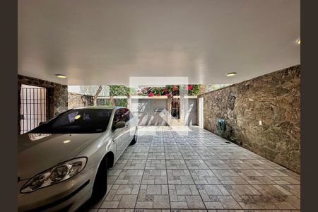 Casa à venda com 246m², 3 quartos e 3 vagas Casa à venda com 246m², 3 quartos e 3 vagasGaragem