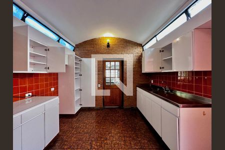 Casa à venda com 246m², 3 quartos e 3 vagas Casa à venda com 246m², 3 quartos e 3 vagasCozinha