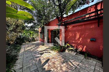 Casa à venda com 246m², 3 quartos e 3 vagas Casa à venda com 246m², 3 quartos e 3 vagasVaranda Sala