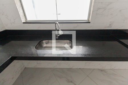 Casa à venda com 250m², 5 quartos e 3 vagas Casa à venda com 250m², 5 quartos e 3 vagasCozinha casa 3