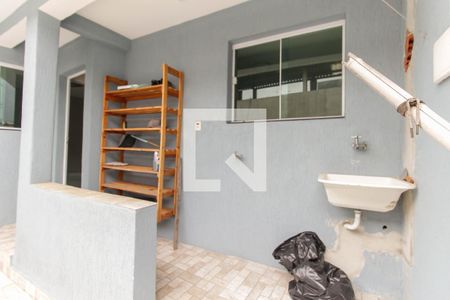 Casa à venda com 250m², 5 quartos e 3 vagas Casa à venda com 250m², 5 quartos e 3 vagasÁrea de Serviço casa 3