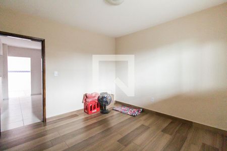 Casa à venda com 250m², 5 quartos e 3 vagas Casa à venda com 250m², 5 quartos e 3 vagasQuarto 2 casa 2