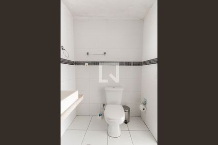 Casa à venda com 250m², 5 quartos e 3 vagas Casa à venda com 250m², 5 quartos e 3 vagasBanheiro Casa 2