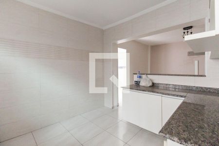 Casa à venda com 250m², 5 quartos e 3 vagas Casa à venda com 250m², 5 quartos e 3 vagasCozinha casa 2