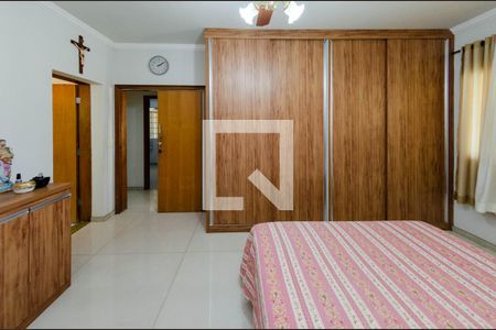 Casa à venda com 400m², 3 quartos e 6 vagasSuíte