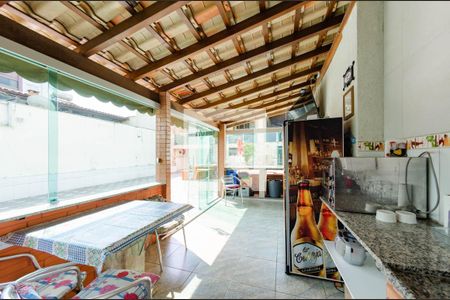 Casa à venda com 400m², 3 quartos e 6 vagasÁrea gourmet