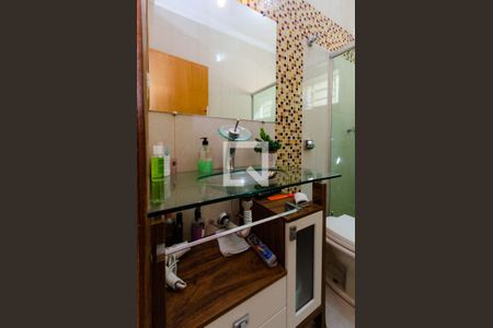 Casa à venda com 400m², 3 quartos e 6 vagasBanheiro